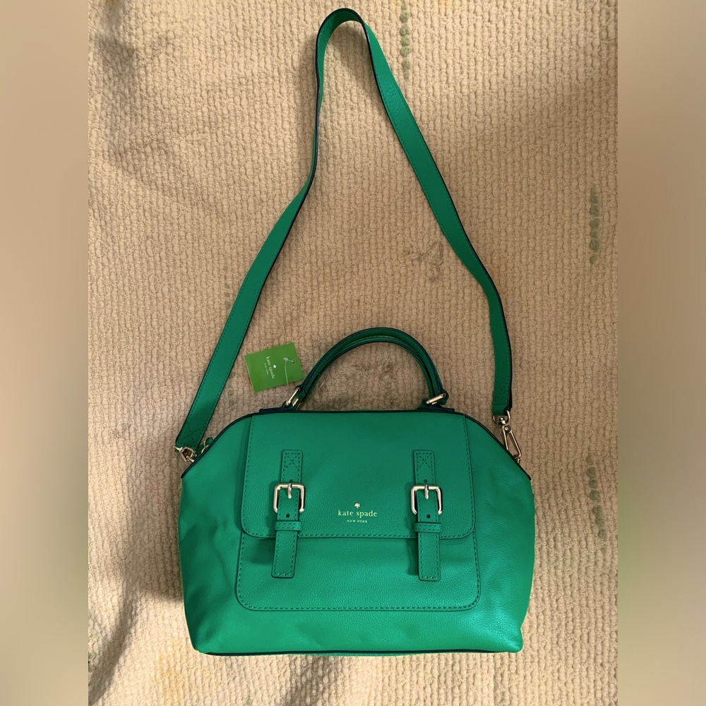 Brand new Kate Spade leather purse in pebbled kelly green! Never used, w/ og tag